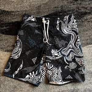 Fox Riders Black and White Graphic Men’s Shorts size 36